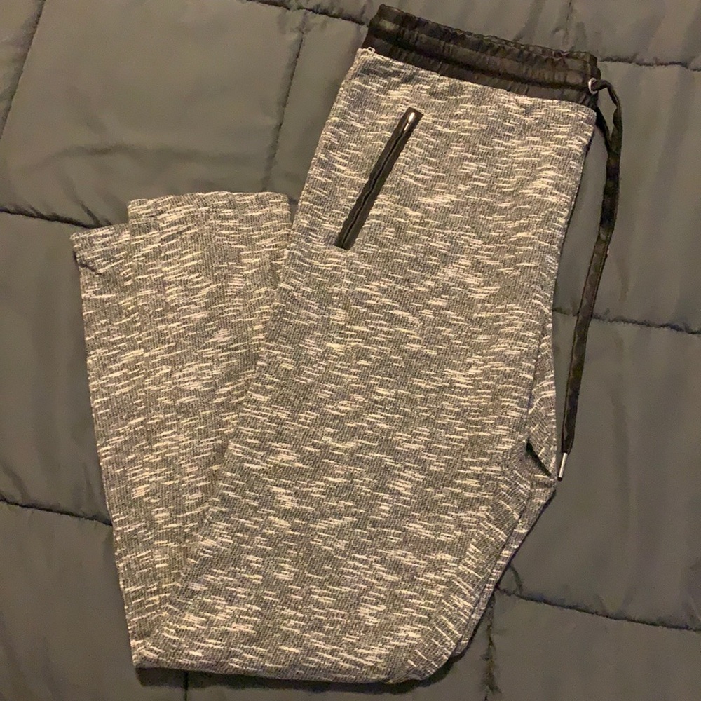 Sweatpant Joggers w/ Faux Leather detail, Sz L